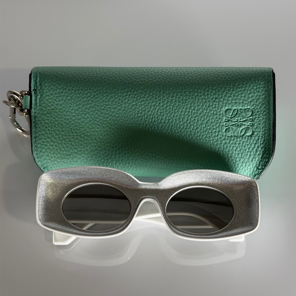LOEWE Acetate Cat Eye Sunglasses LW40033I Silver White main image 4